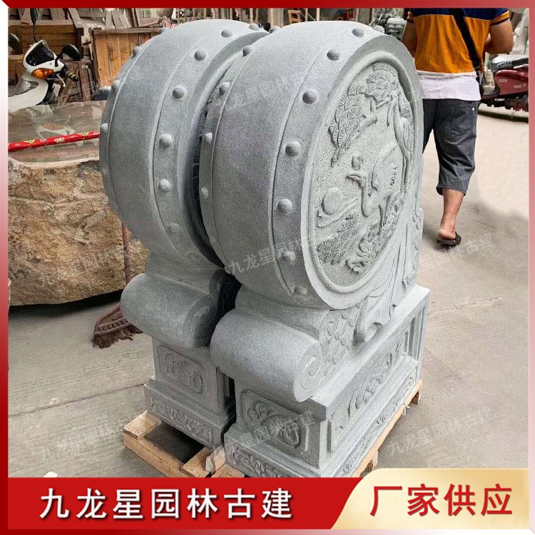 1623048988687192.jpg 青石雕刻門當(dāng)抱鼓石圖片